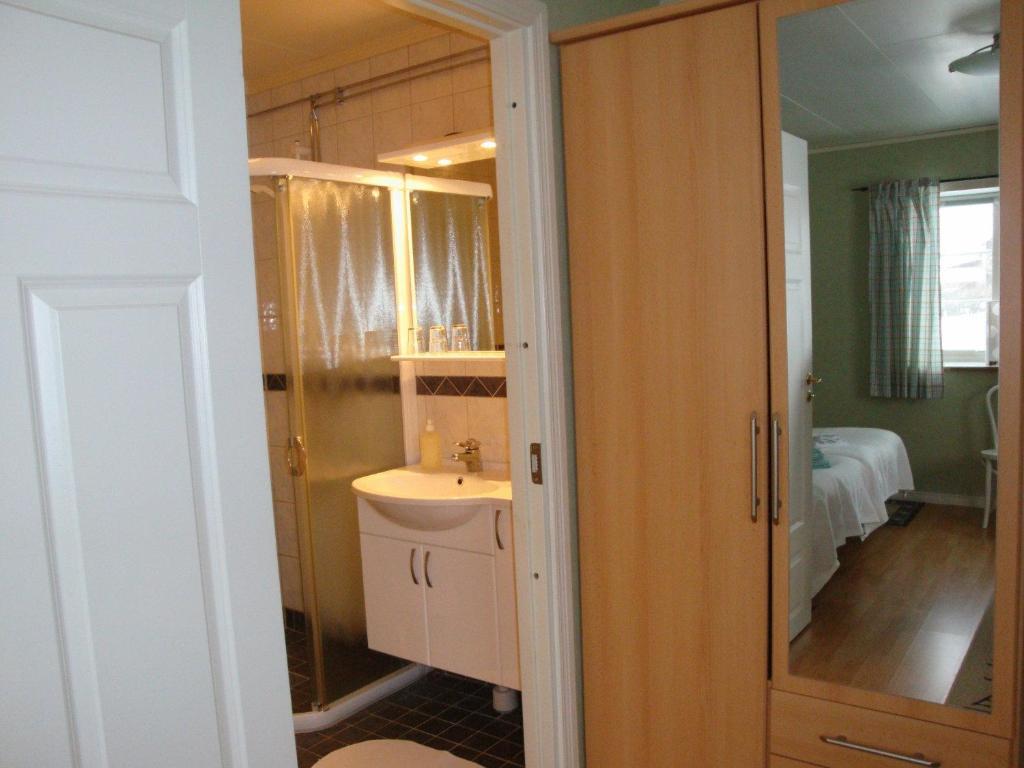 Svedaengs Rum & Frukost Strängnäs Extérieur photo